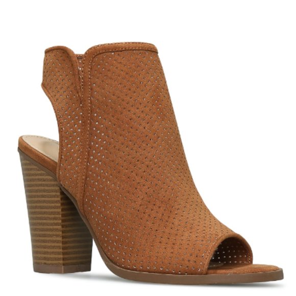 2/$35 Perforated faux-suede chucky block heel, 8 "miranda" - Picture 2 of 6
